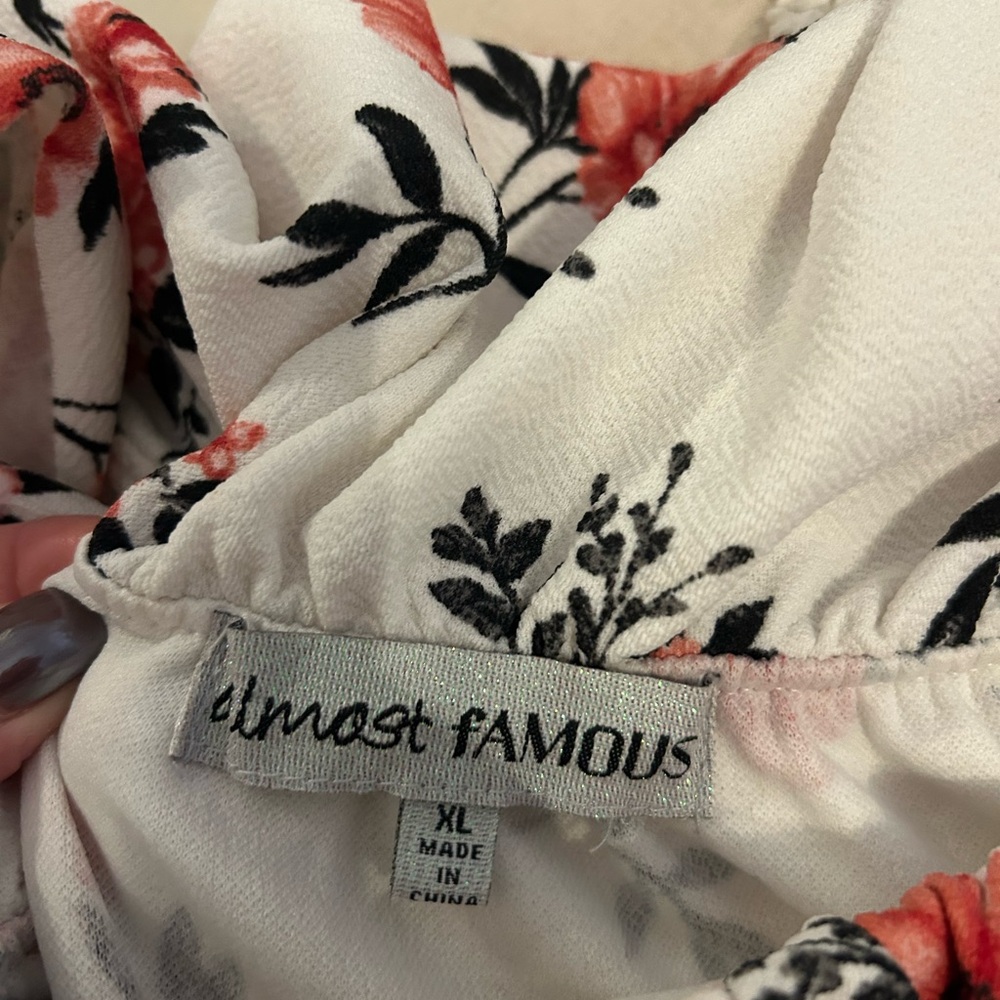 Almost Famous Red Floral Off-Shoulder Jumpsuit, Juniors XL, Women M - Picture 3 of 3